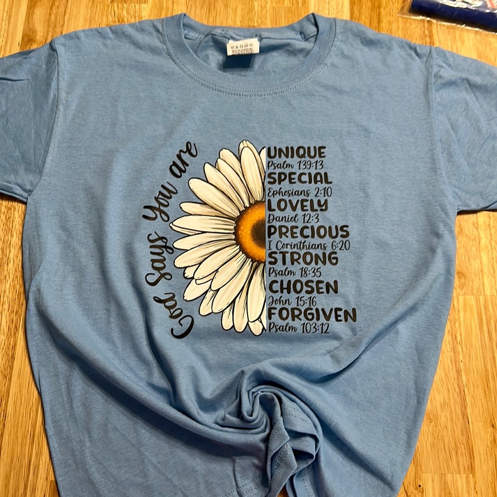 Youth Medium T Shirt light Blue Fruit of the Loom